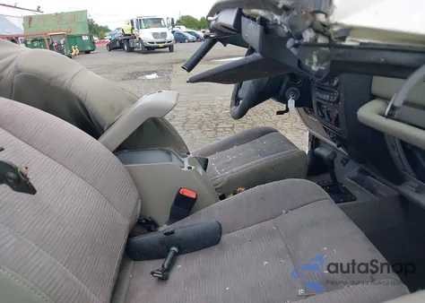 2005 Jeep Wrangler X from USA, damaged, VIN 1J4FA39S65P348486